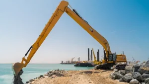 بیل مکانیکی با دسترسی فوق‌العاده بلند کاترپیلار برای کاربردهای دوربرد معرفی شد